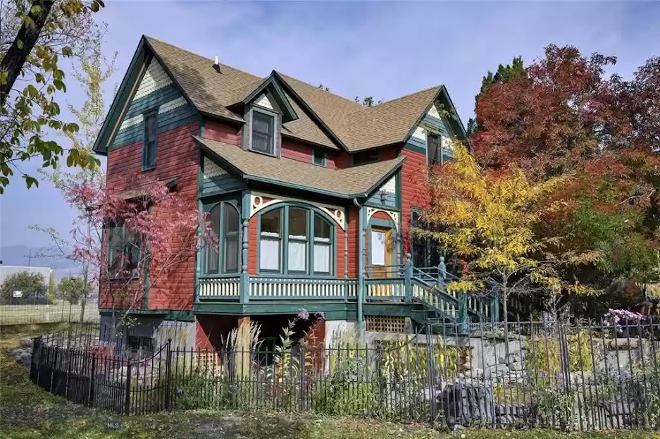 Lehrkind Garden House in summer